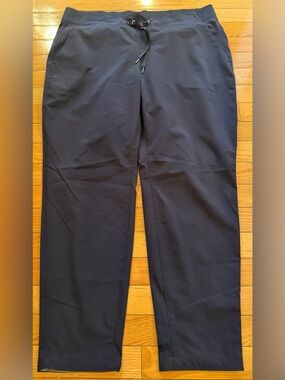 Athleta Dark Gray Midtown Pull-on Athletic Lightweight Pants Women’s 14